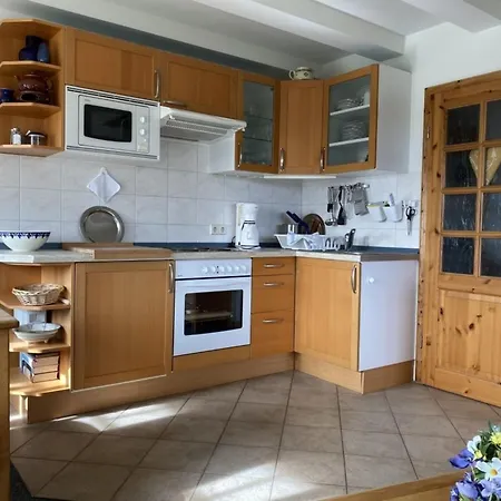 Apartmán Nr 02 Og Spitzboden Born
